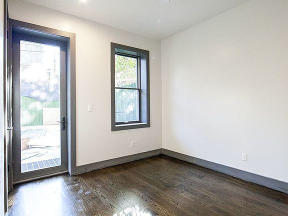 4th image of 240 Troutman St #1R