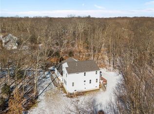 18 Brett Dr, Scituate, RI 02825