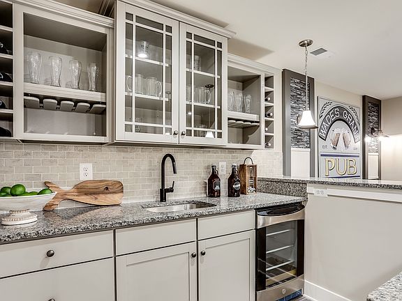Wet bar in rec room
