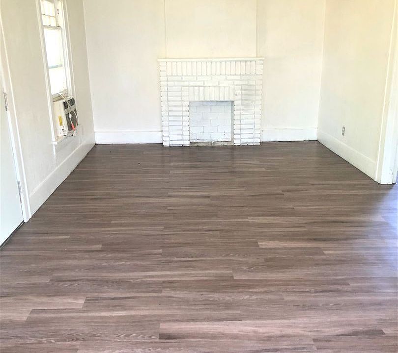 2nd image of 303 S Lake St