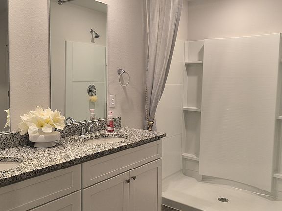2nd image of 8004 Westwood Cir #5