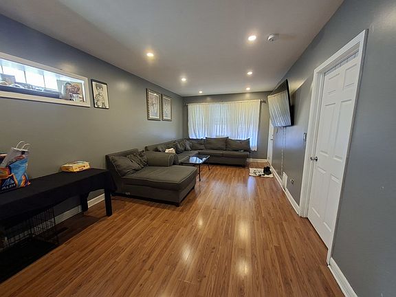 2nd image of 3137 S 54th Ct