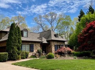 105 Botanical Way, Chapel Hill, NC 27517