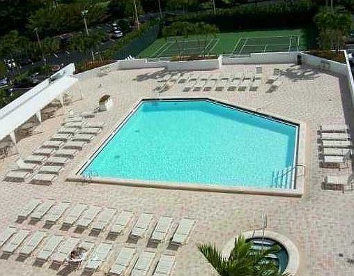 3rd image of 20355 NE 34th Ct APT 2129
