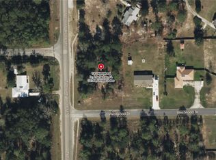 100 Westwood Dr, Interlachen, FL 32148