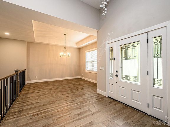 5th image of 120 Winwood Cir