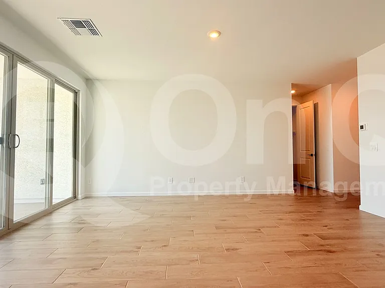 34007 N Germander Dr — Photo 5