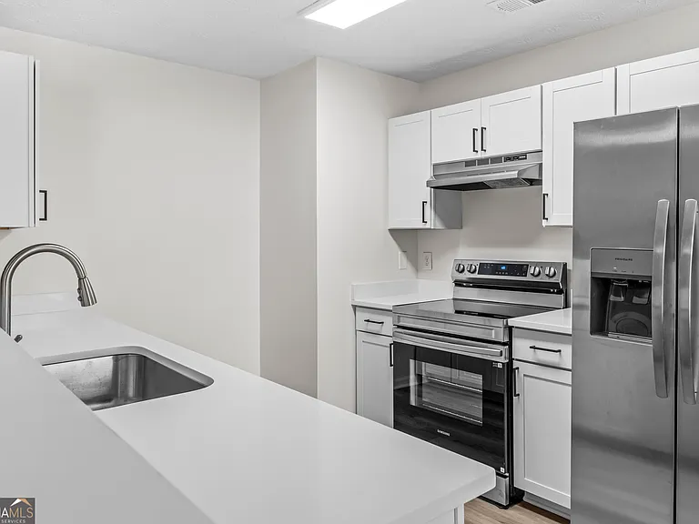 1091 Creek Point — Photo 5