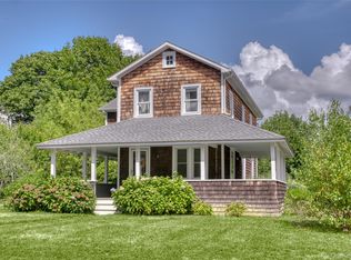 385 Cottage Pl, Southold, NY 11971