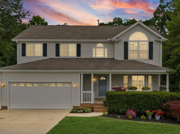 121 Steepleview Ct, Greer, SC 29651
