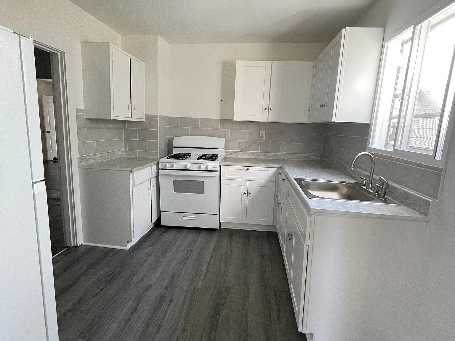 605 West 26th Avenue - 1 — Photo 2
