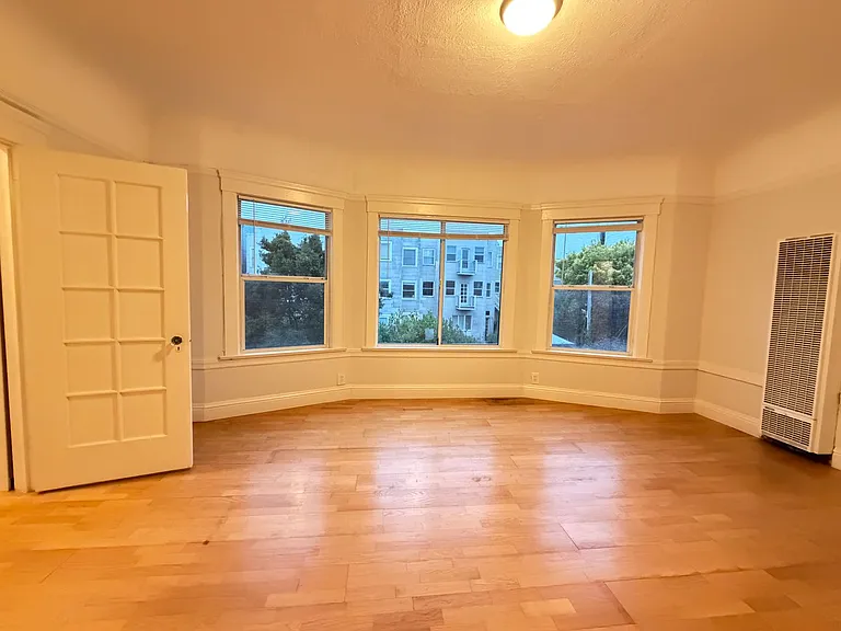 234 17th Ave #4 — Photo 9
