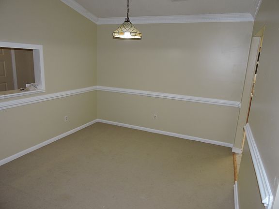 4th image of 5668 Myers Ct