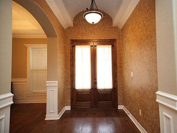 2nd image of 3615 Canyon Ln