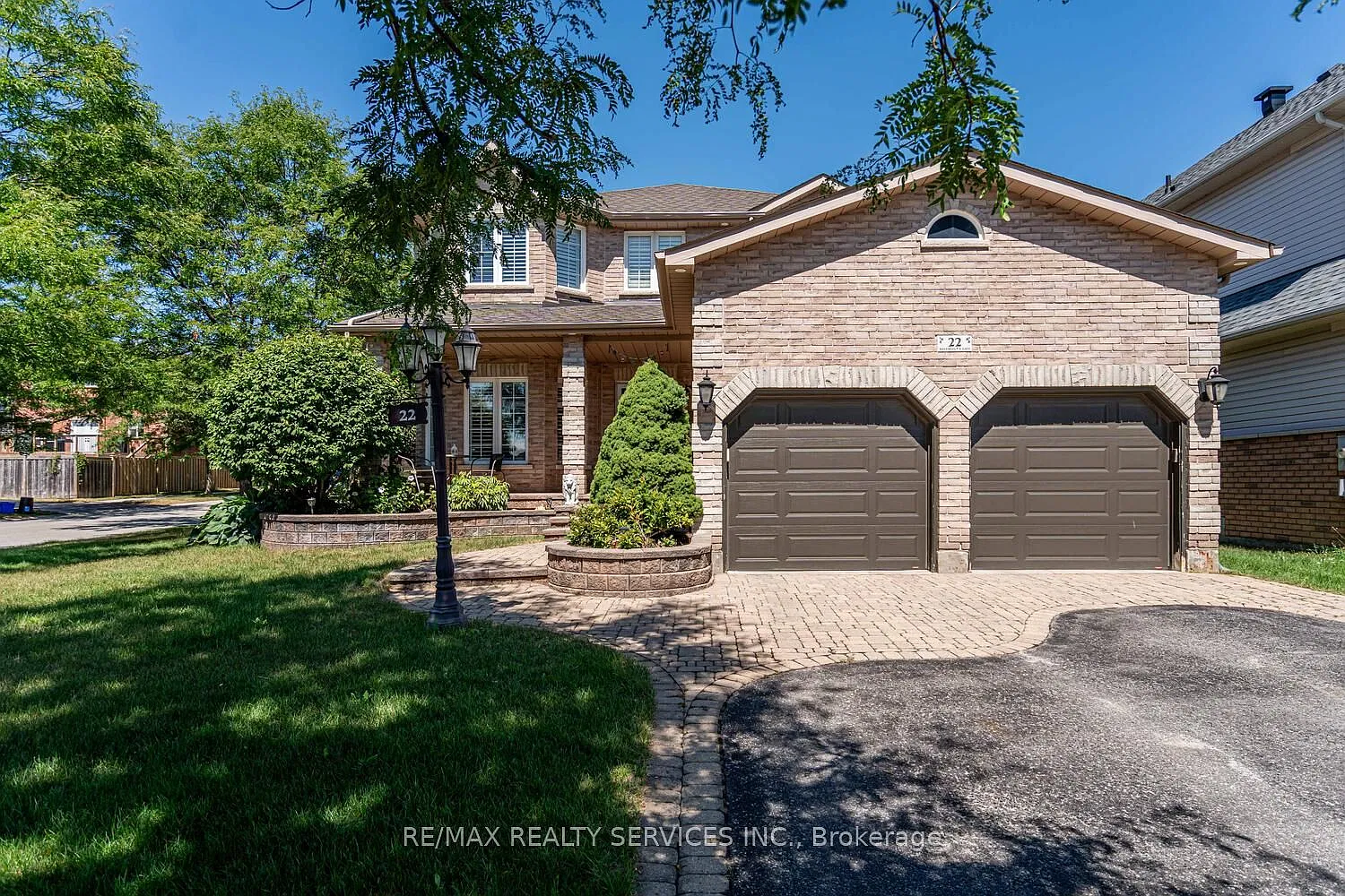 5 bed, $3,399 — Photo 2