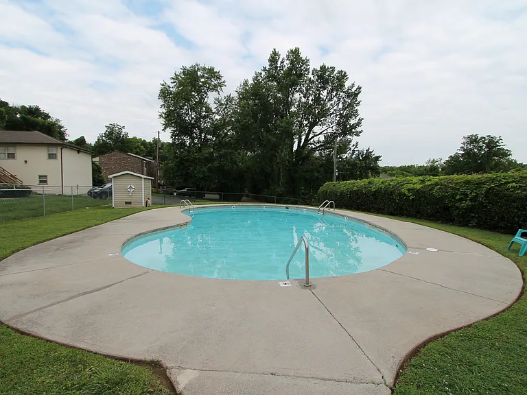 2718 SW Painter Ave #B106 — Photo 2