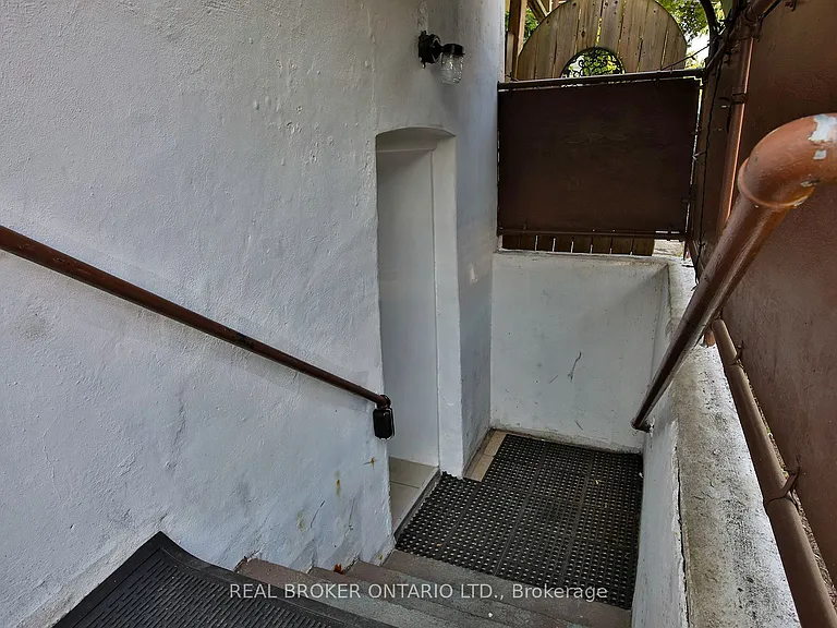 53 Maria St #5 — Photo 18