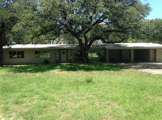 218 W Sessom Dr, San Marcos, TX 78666