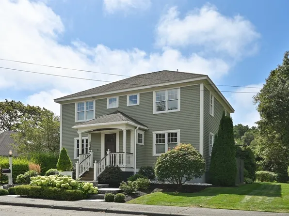 4 Knight Rd, Manchester, MA 01944