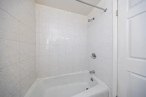 Clintwood Apartments — Photo 28