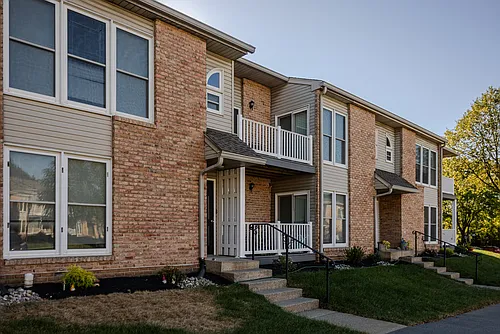 Brookfield Apartments Photo 1