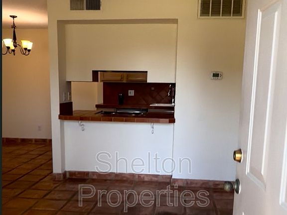 2nd image of 10207 N 8th Pl #A