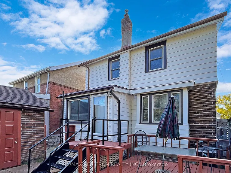 14 Myrtle Ave — Photo 32