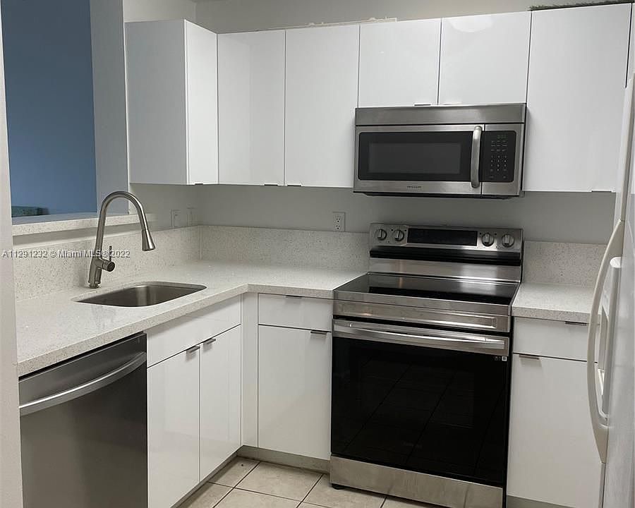 1st image of 10 Aragon Ave Suite 1020
