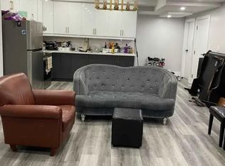 1160 Greening Ave, Mississauga, ON L4Y 1H5