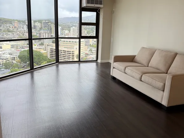 930 Kaheka St APT 2503, Honolulu, HI 96814