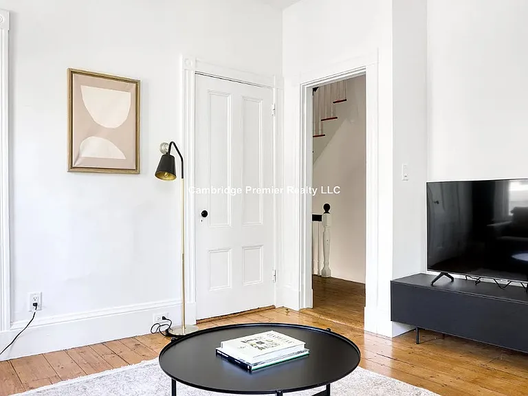 32 Healey St #3 — Photo 10