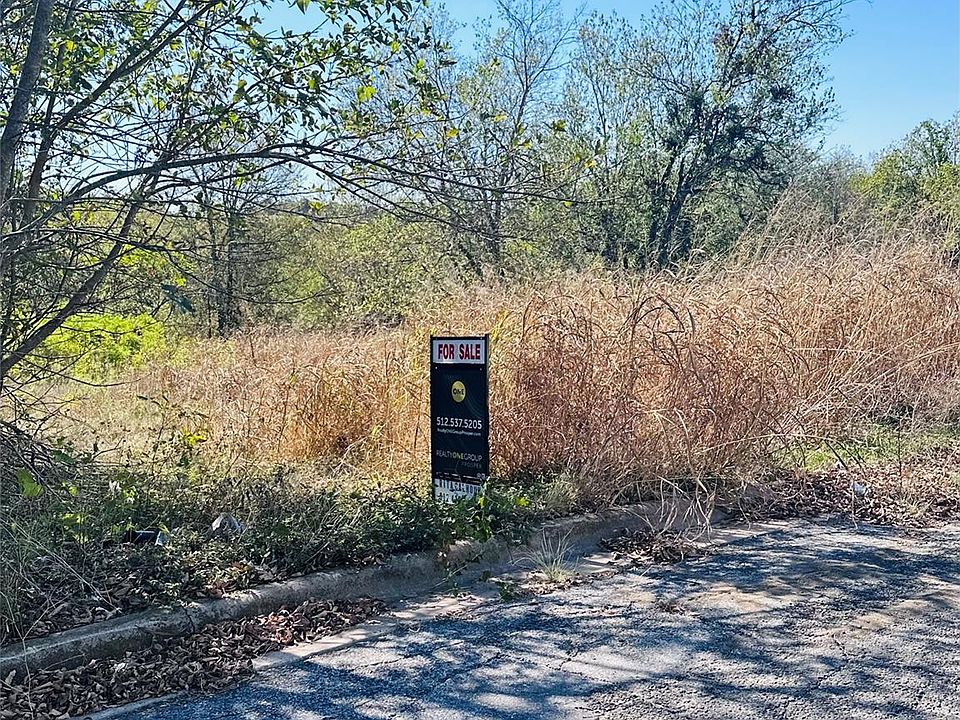 2nd image of 501 W Rio Grande St