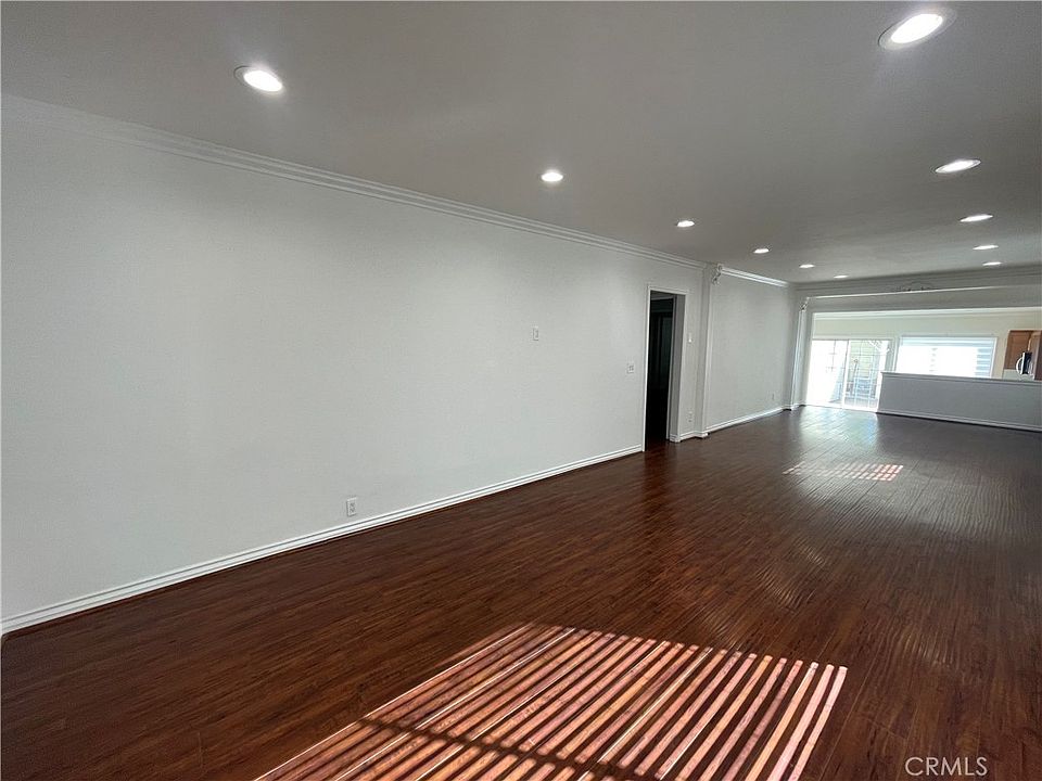 1st image of 1144 Allen Ave #1144