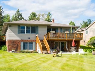 11048 White Lake Rd, Fenton, MI 48430