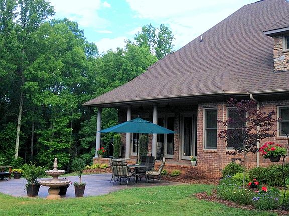 3rd image of 2862 Lippards Creek Ln