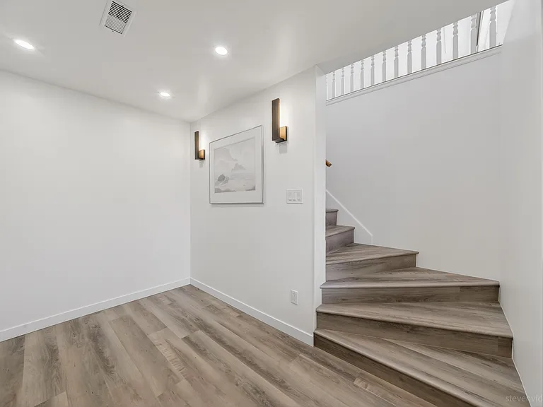 5031 44b Ave — Photo 4