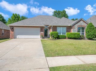 21201 E 40th St S, Broken Arrow, OK 74014