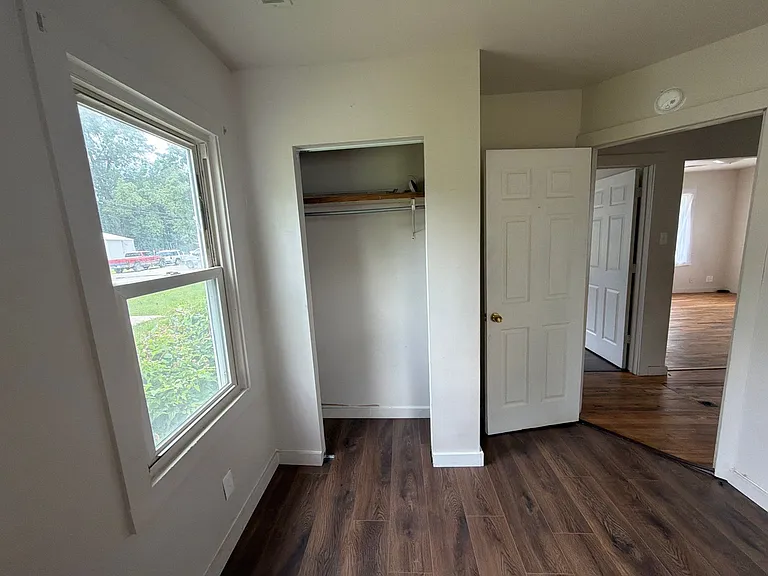 222 Nadine St — Photo 6