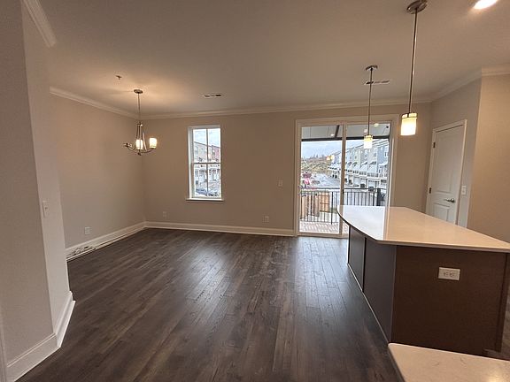5th image of 2101 Branford Pl #204