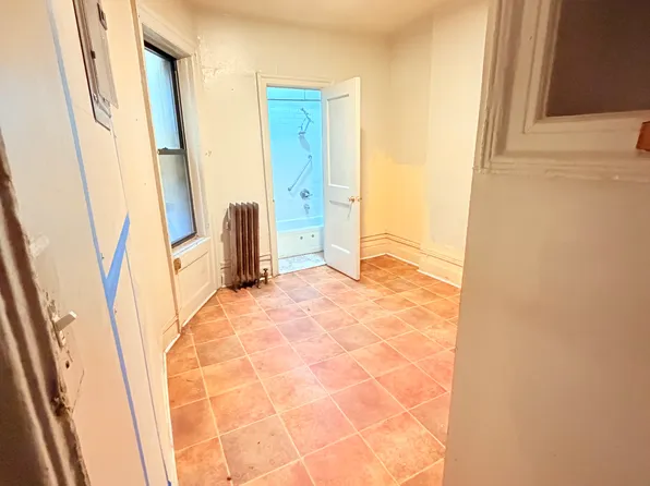 501 West 156th Street image 7 of 8