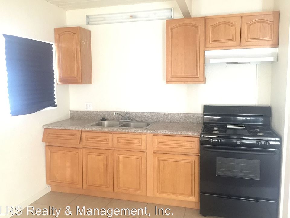 1st image of 3511 Chicago Ave