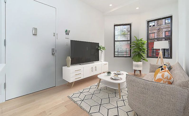 1st image of 11 W 119th St Penthouse 1