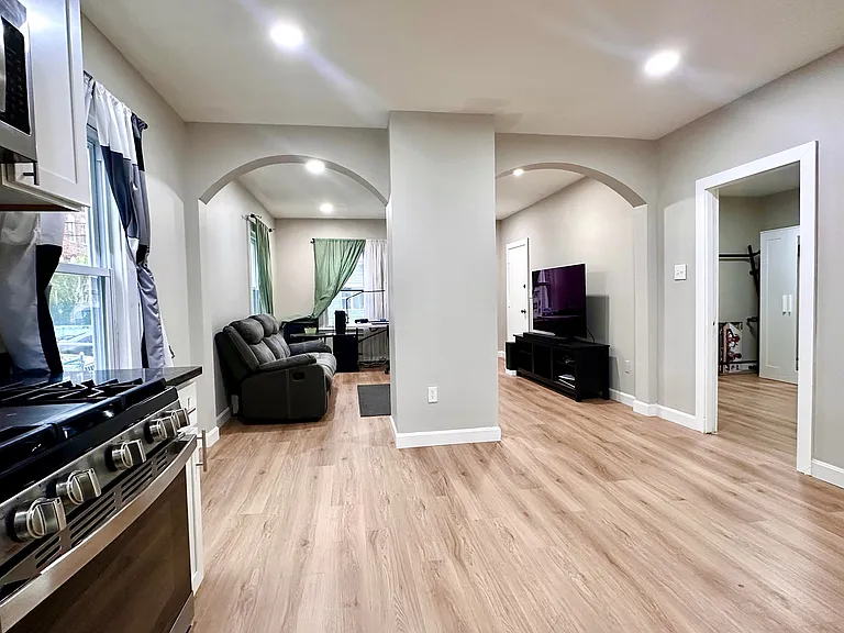 222 State St #1 — Photo 4