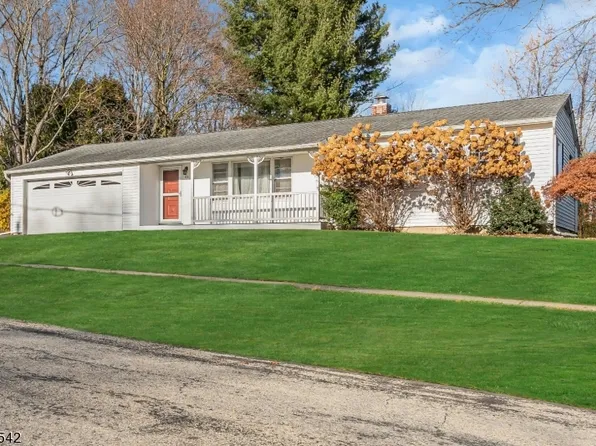 44 School St, Califon Boro, NJ 07830
