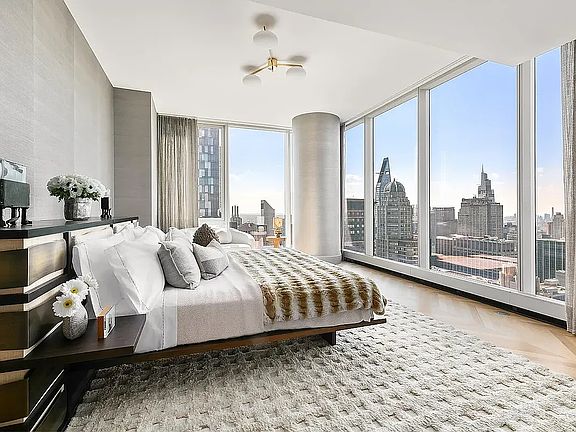 4th image of 217 W 57th St APT 69E