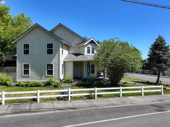 7001 Welch Ct, Brookings, OR 97415