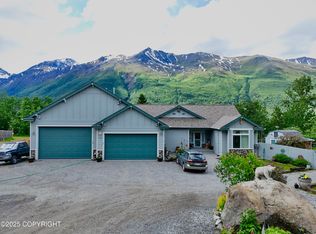 3322 Bear Ridge Cir, Eagle River, AK 99577