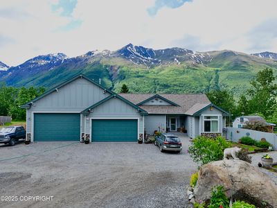 3322 Bear Ridge Cir, Eagle River, AK, 99577