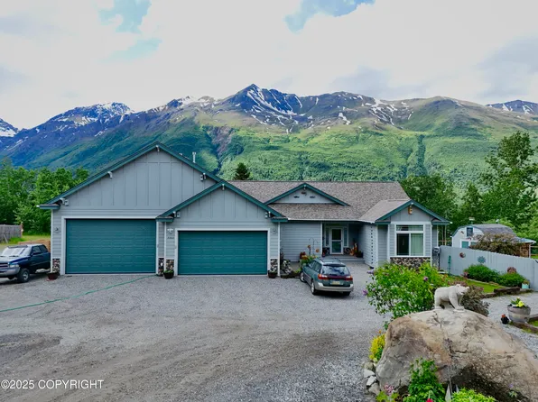 3322 Bear Ridge Cir, Eagle River, AK 99577