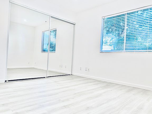 4th image of 11041 Hesby St APT 115